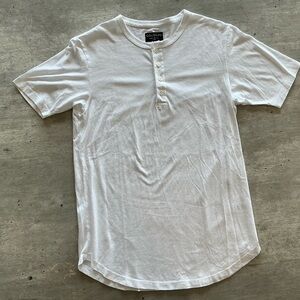 Goodlife Men’s White Short Sleeve Tri-Blend Henley Size Small